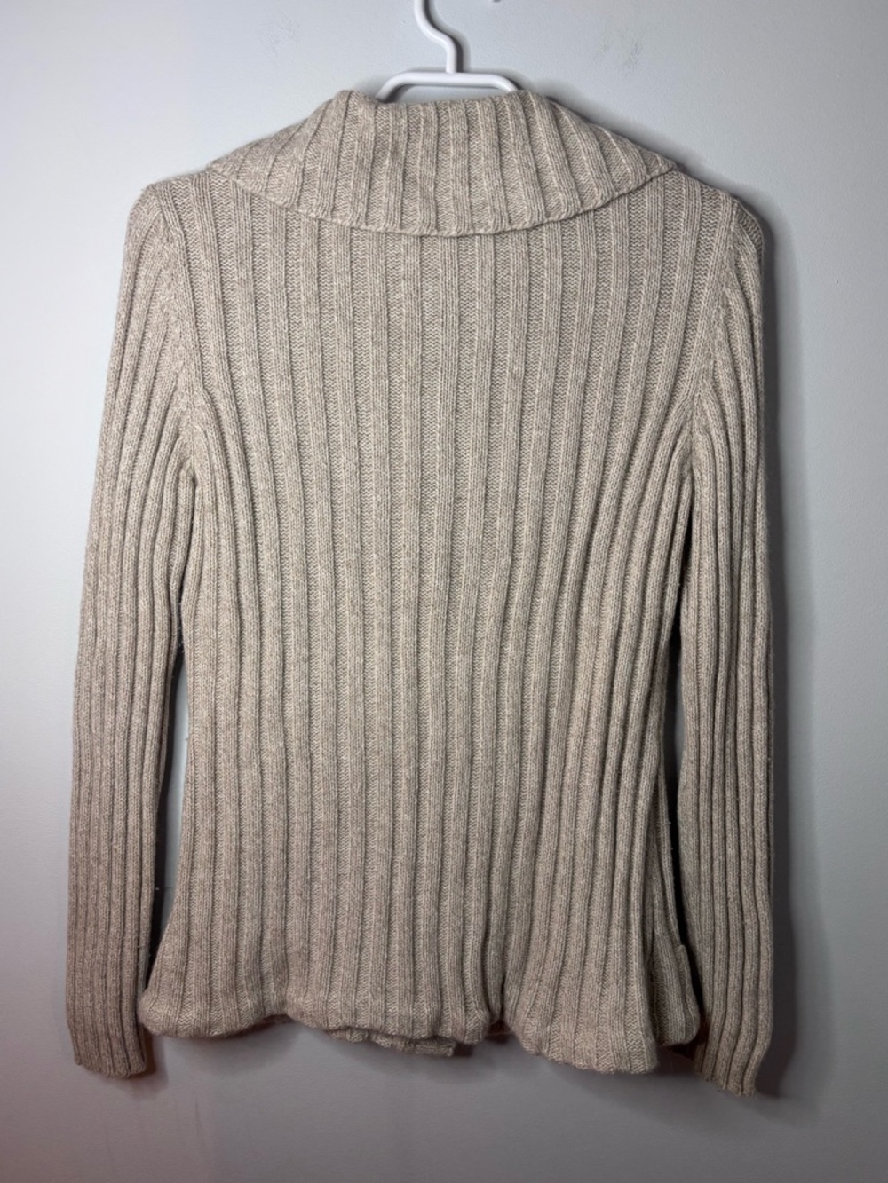 Dolce & Gabbana Beige Ribbed Button-Front Cardigan - Picture 7 of 7